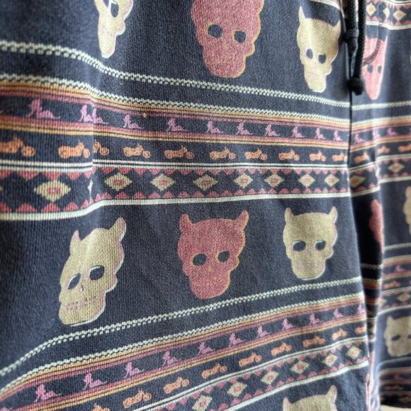 Men's Urban Outfitters Devils Harvest Printed Knit Skull Shorts Size XL - Picture 6 of 10